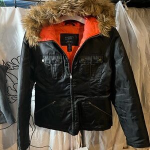 Stylish Black Ski Jacket with Faux Fur Hood